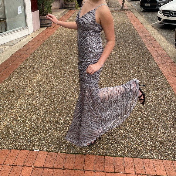 Silver/Gray Dress - Picture 2 of 5